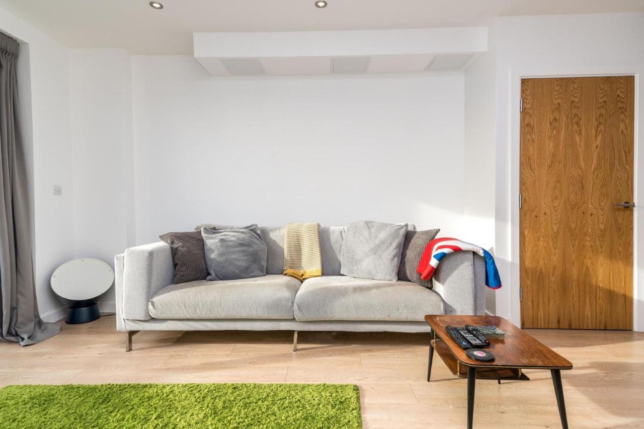 New 2Bd Flat 4Mins To Excel Centre Fast City Links Lejlighed London Eksteriør billede