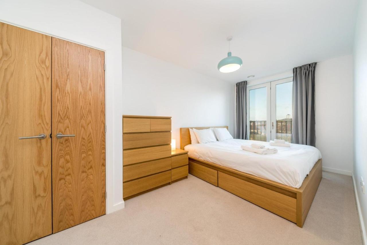 New 2Bd Flat 4Mins To Excel Centre Fast City Links Lejlighed London Eksteriør billede