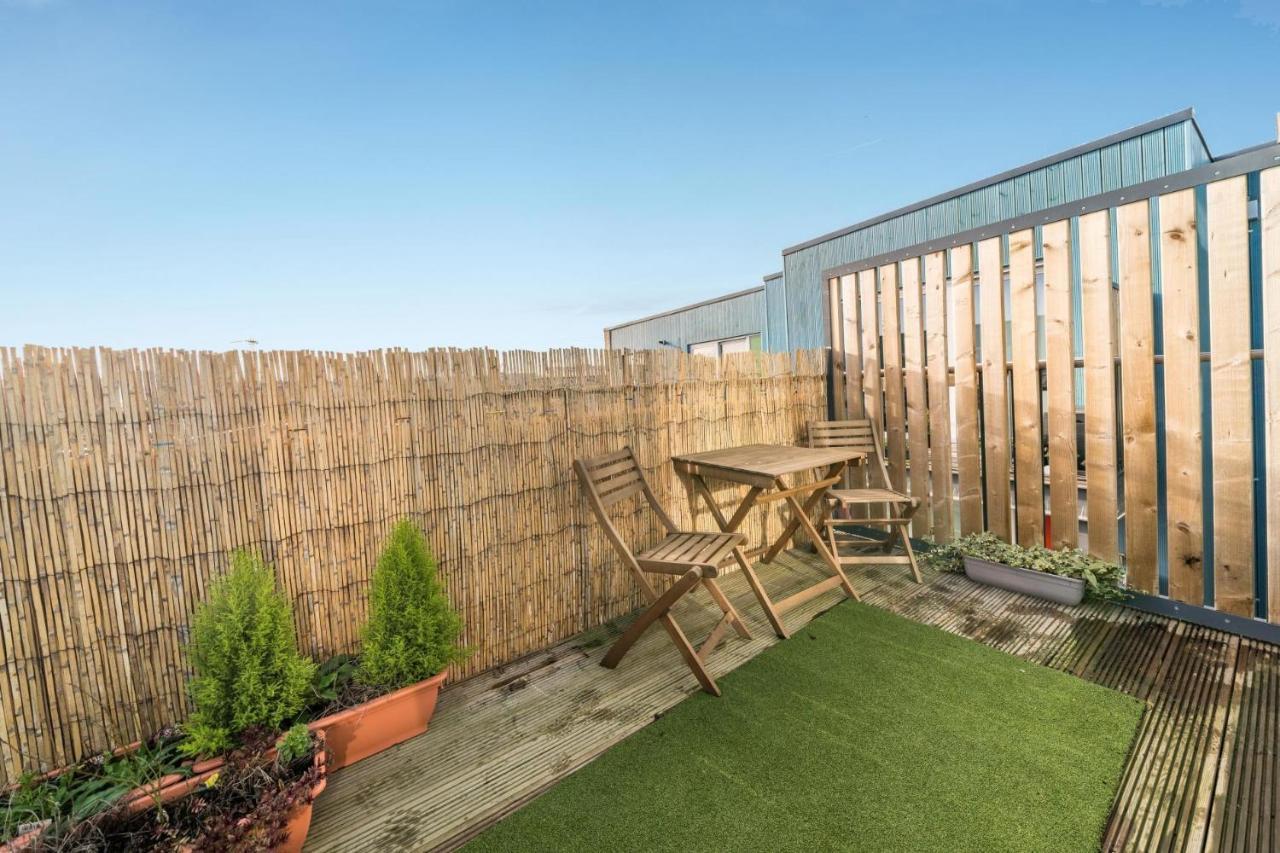 New 2Bd Flat 4Mins To Excel Centre Fast City Links Lejlighed London Eksteriør billede